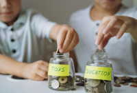 6 Pendidikan Keuangan Untuk Anak Yang Wajib Dipelajari : Toko Buku Online Tips Mengatur Keuangan Untuk Kebutuhan Pendidikan Anak